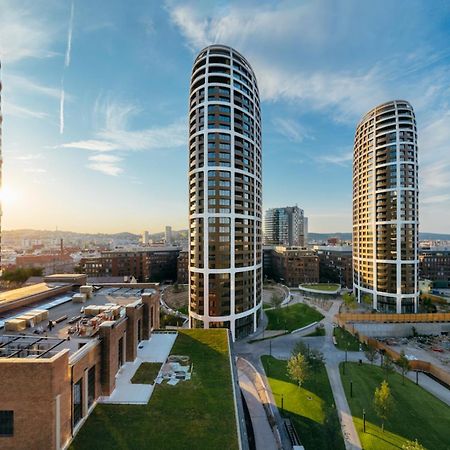 Elegant Escape Apartment I - City Centre Братислава Екстер'єр фото